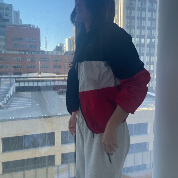 BRANDY MELVILLE jacket with Navy/white/Red stripes. ONESIZE. - Picture 2 of 5